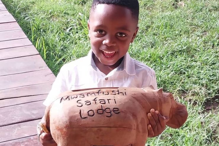 little boy at mwamfushi safari lodge 